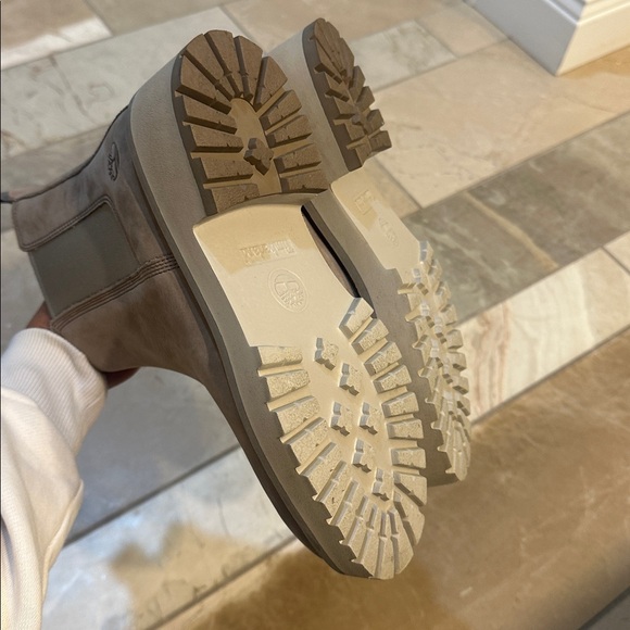Timberland Women's Taupe Ankle Booties - Picture 4 of 4
